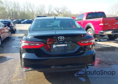 2022 Toyota Camry Le из США, поврежденный, VIN 4T1C11AK4NU058267